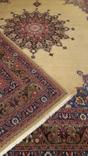 Alfombra persa,  Moud, 413x313 cm.